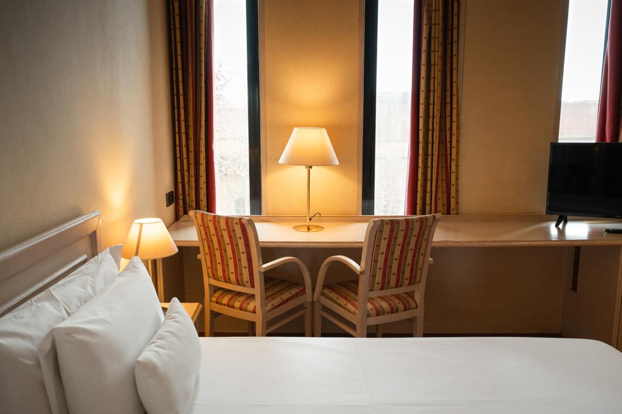 Sunotel Aston Barcelona Bagian luar foto